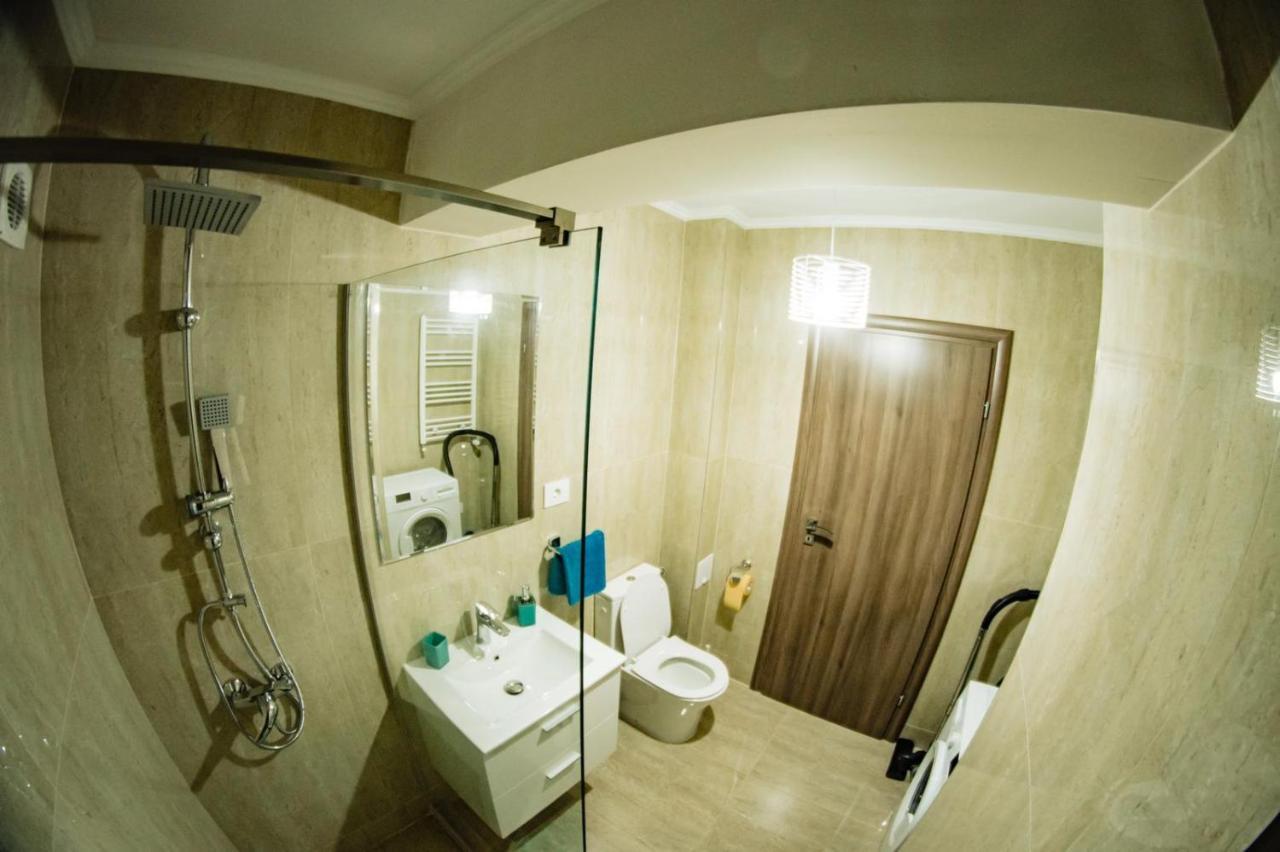 Apartment Gabriela'S Home Oradea Eksteriør bilde